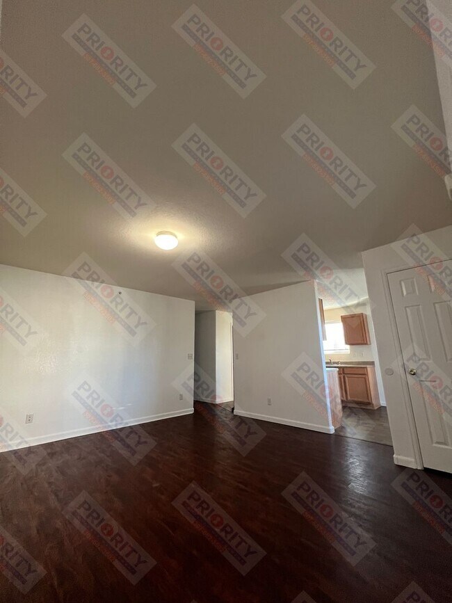 Building Photo - 3919 Ariel Ave