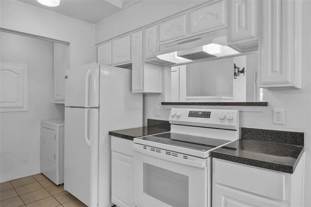 Building Photo - 5720 Cedar Creek Dr