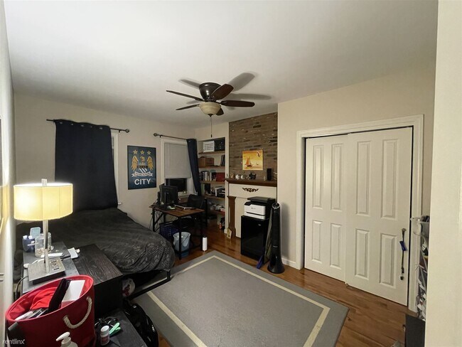 Building Photo - 4 br, 2.5 bath House - 2619 Jane St