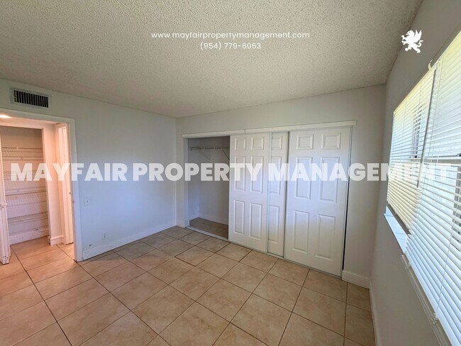 Building Photo - 4417 Treehouse Ln