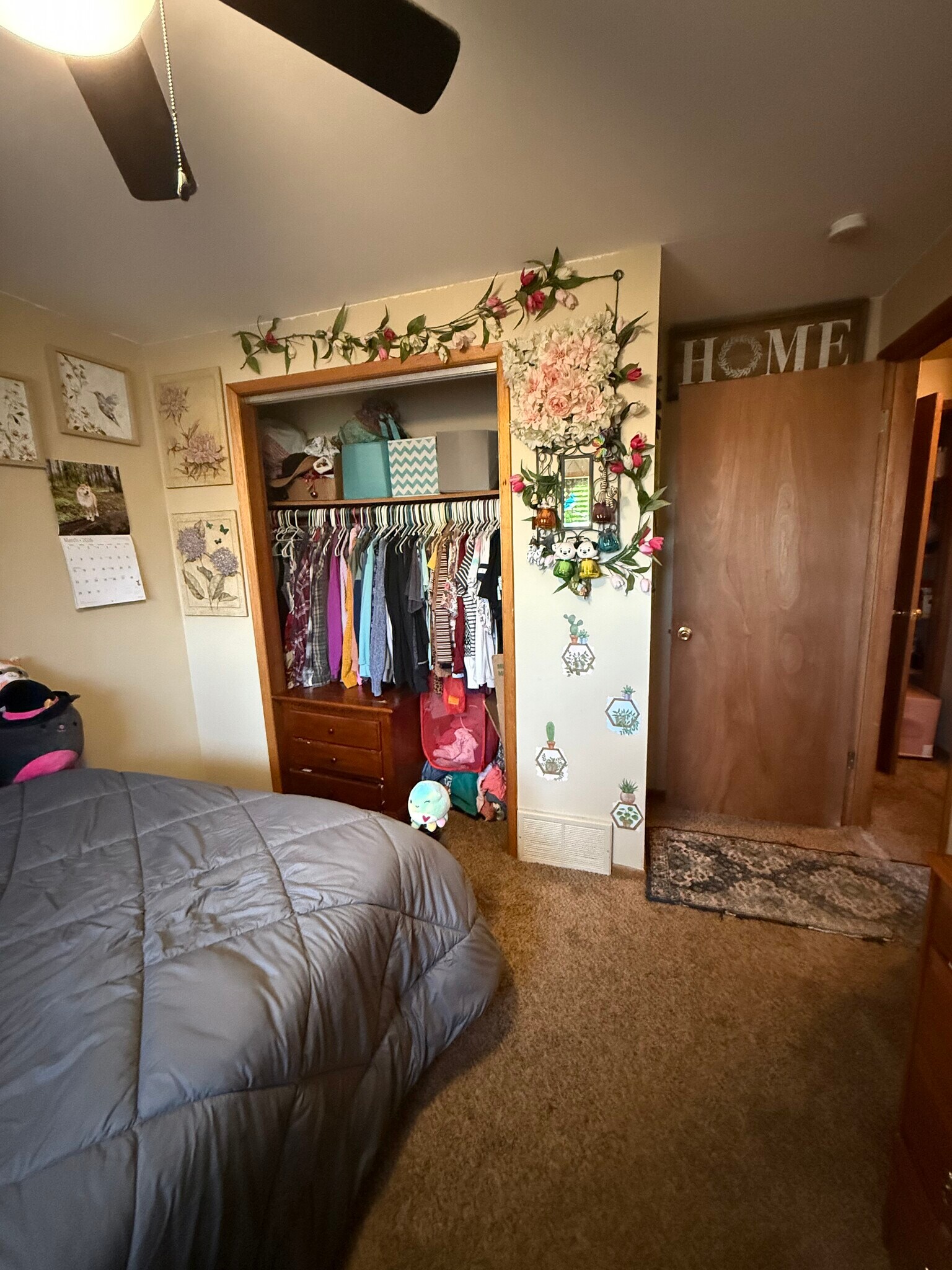 Building Photo - 2223 E Joseph Ave