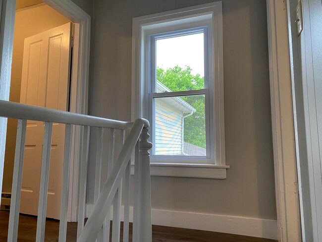 Building Photo - Coming soon! 4 Bedroom Farmhouse for Rent ...