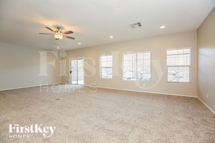 Building Photo - 9759 Mt Kenyon St