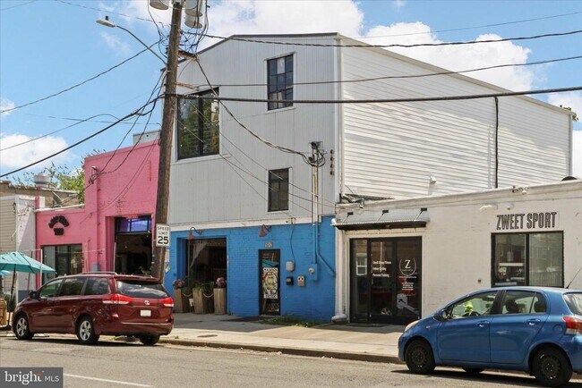 Building Photo - 1201 N Royal St