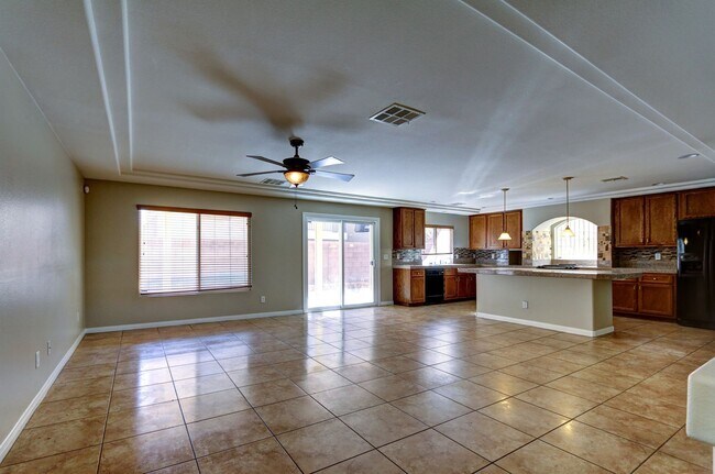 Building Photo - 6733 Lydian Ct