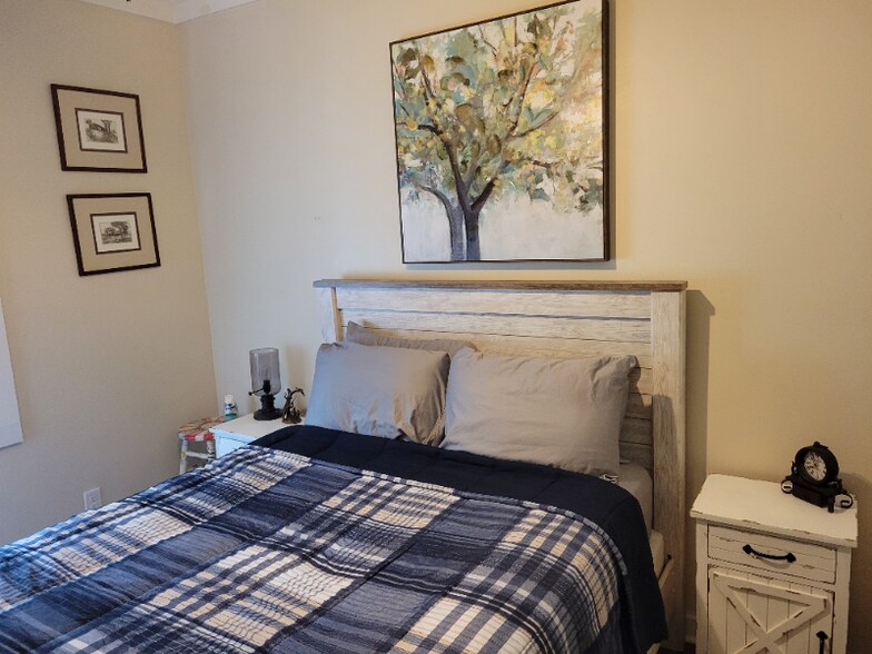 Building Photo - 590 St Luke Church Rd