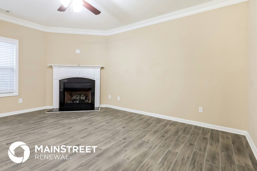 Building Photo - 1625 Yukon Ct