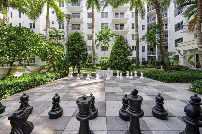 Building Photo - 5500 N Military Trl