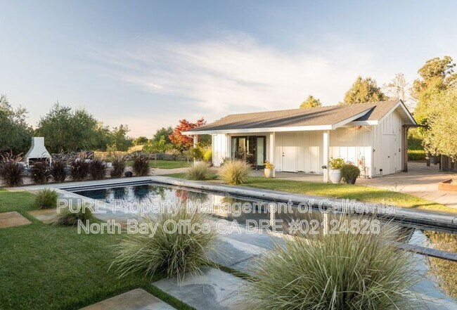 Building Photo - 202 Petersen Ln