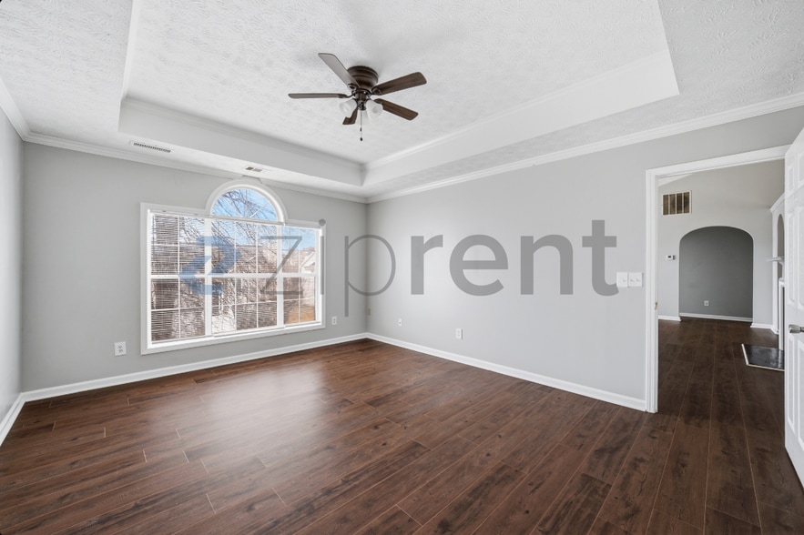 Building Photo - 1512 Buckingham Pl