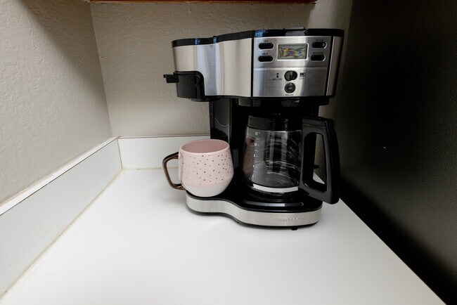 Building Photo - 2700 Ansley Ct