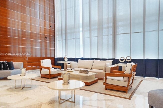 Building Photo - 17475 Collins Ave