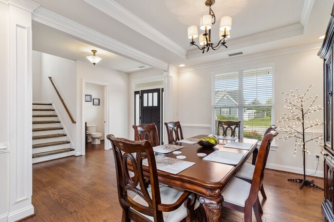 Building Photo - 5 Bedroom 3.5 bath home in Hickory Landing