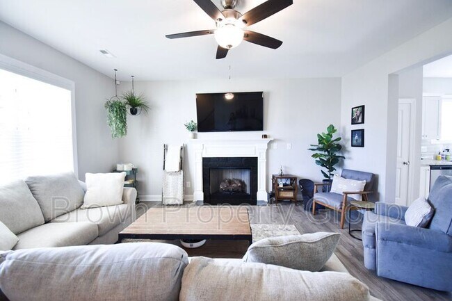 Building Photo - 517 Rempstone Ln