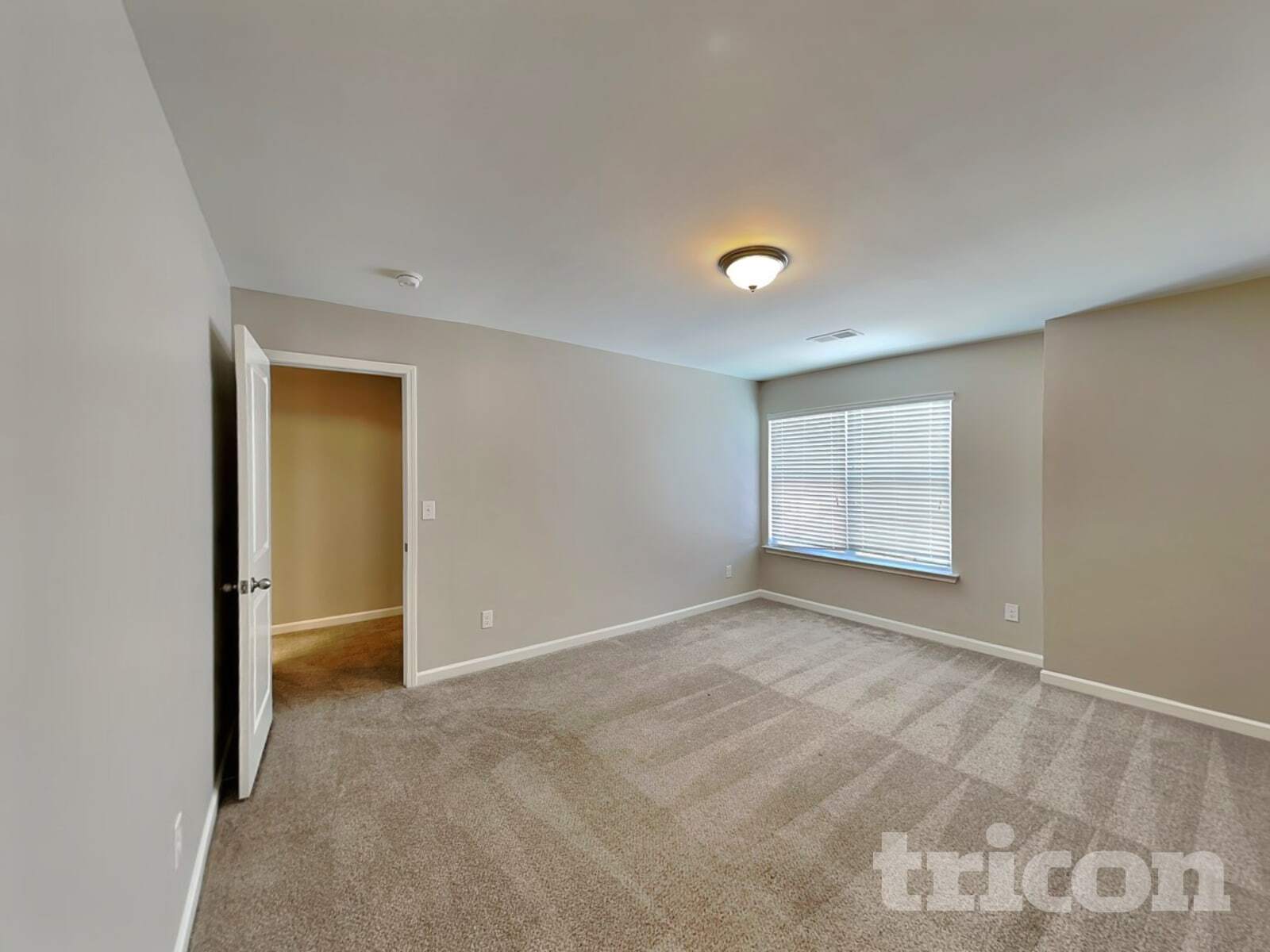 Building Photo - 150 King William Dr