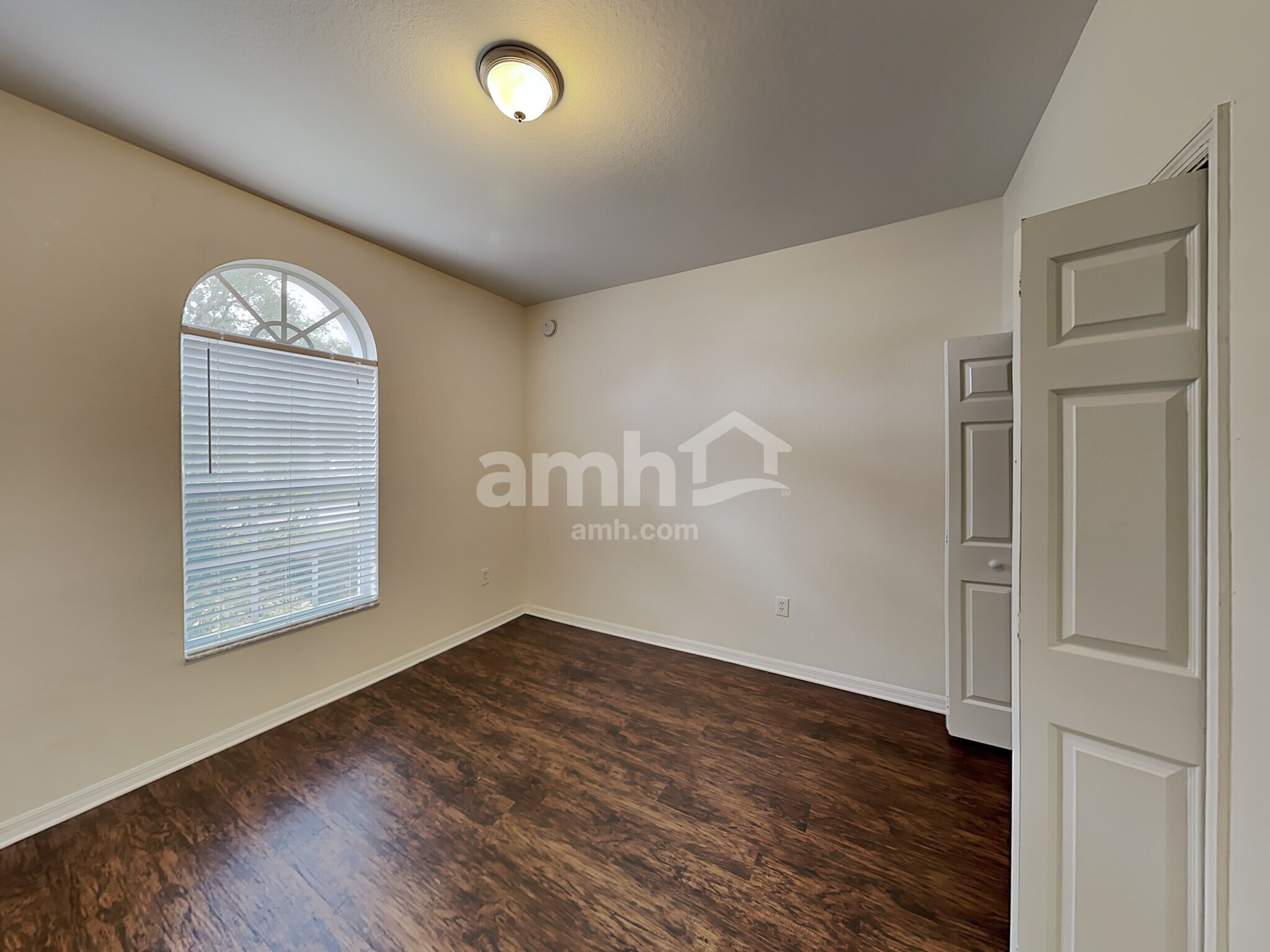 Building Photo - 10707 Carloway Hills Dr