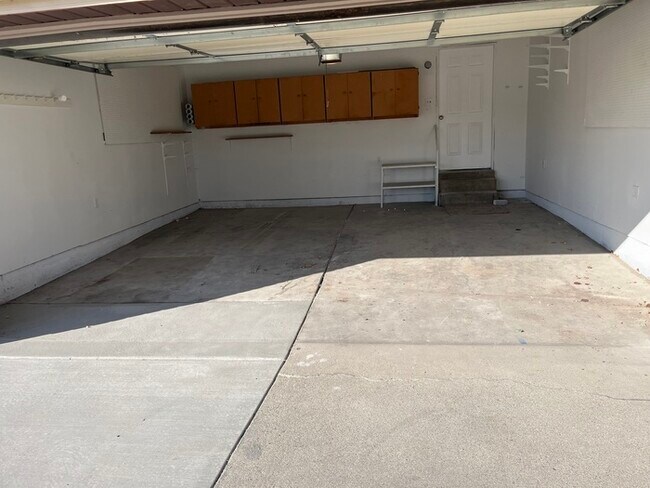 Building Photo - Remodeled West Jordan 4 Bedroom 4 Bath!