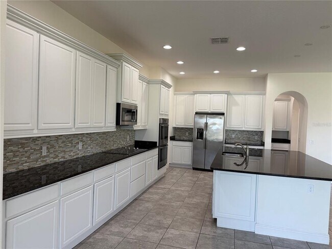 Building Photo - 3703 Dockside Dr