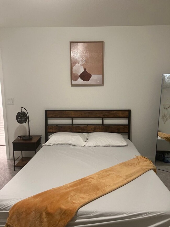 Building Photo - Two Story Home in Reunion