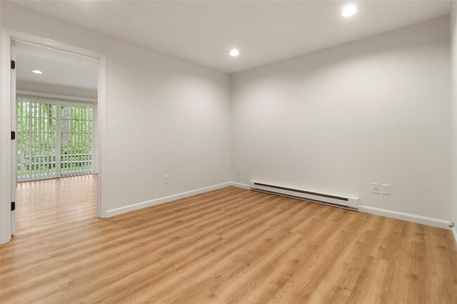 Building Photo - 3303 Morgan Dr