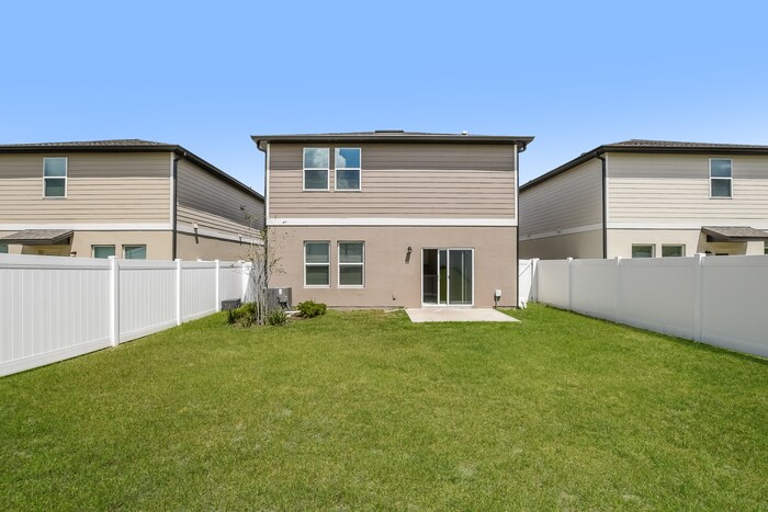 Building Photo - 2660 Island Walk Dr
