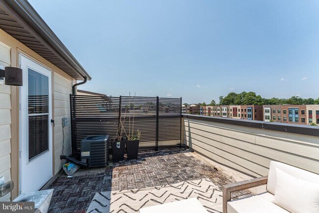 Building Photo - 4733 Towne Park Rd