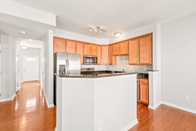 Building Photo - 3 Bedroom townhome in South Charlotte