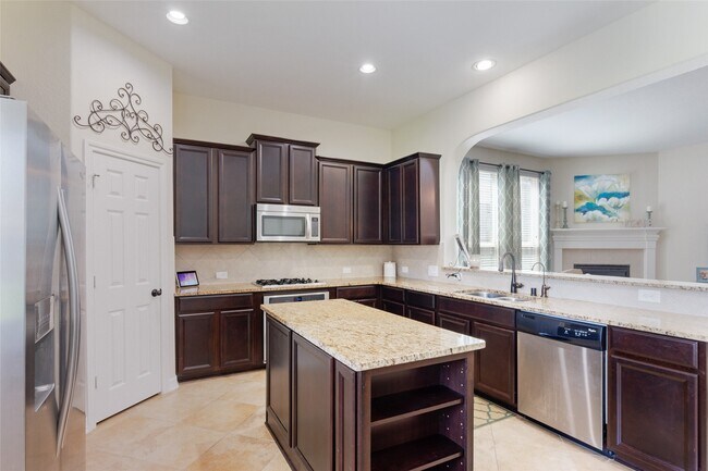 Building Photo - 19826 Summit Crest Ct