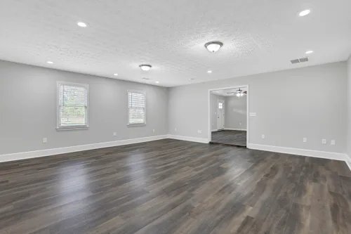 Building Photo - 24 Holly Creek Dr