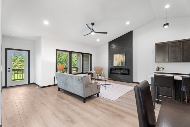 Building Photo - New Construction!