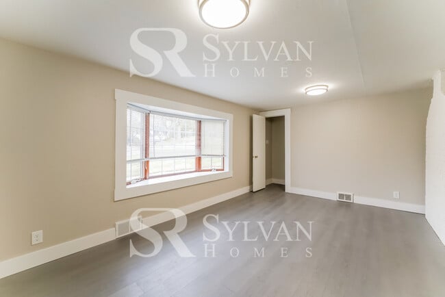 Building Photo - The Lifestyle You Deserve.