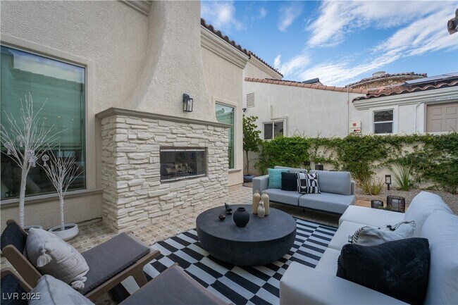 Building Photo - 11824 Kingsbarns Ct