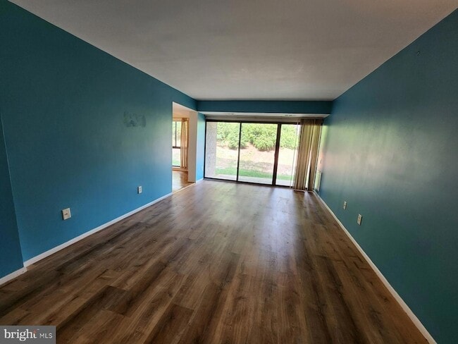 Building Photo - 2062 Royal Fern Ct