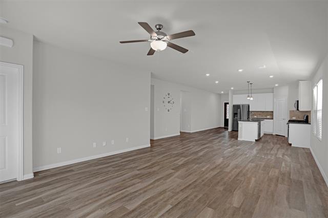 Building Photo - 628 Fawn Valley Dr