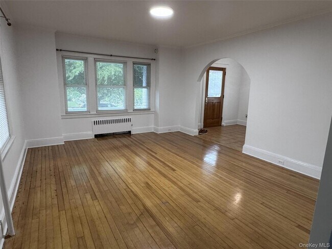 Building Photo - 432 Beach Ave