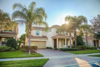 Building Photo - Beautiful Home in Gated Community