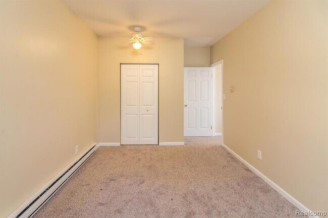 Building Photo - 9798 Mcgregor Rd