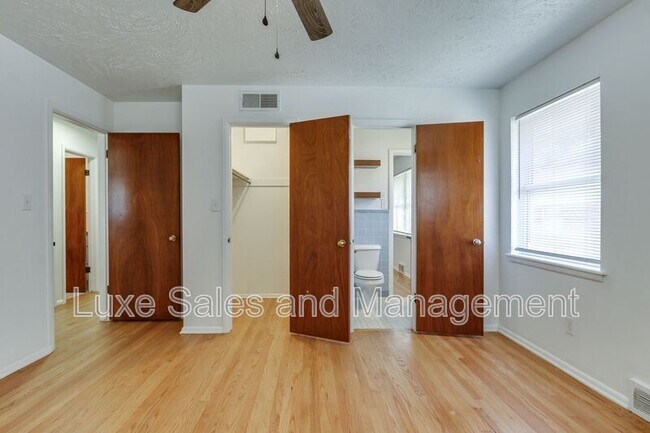Building Photo - 3516 Mt Pleasant Dr