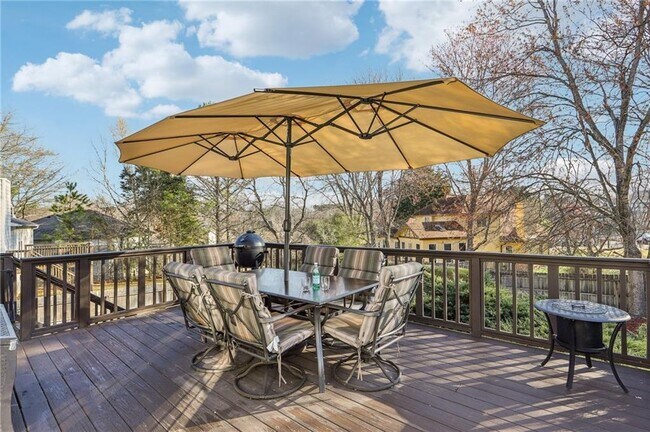 Building Photo - 10475 Willow Meadow Cir