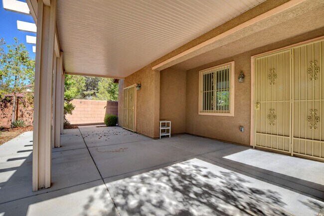 Building Photo - Stunning 4 bd Home in Spring Valley Coming Soon! Duel primary suites!