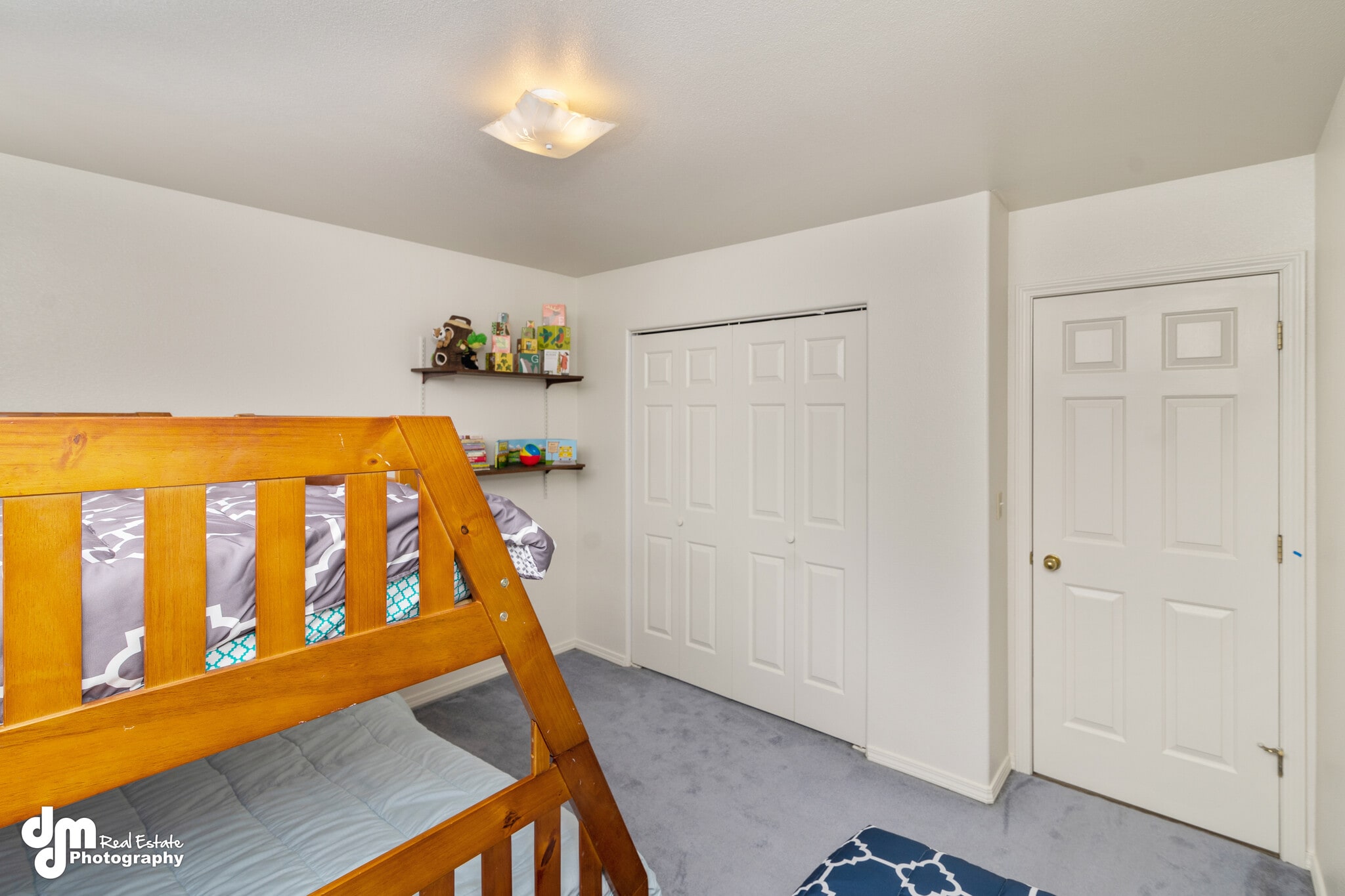Building Photo - 2630 Klamath Dr