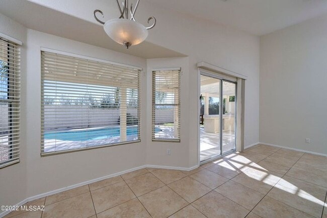 Building Photo - Sharp 3 Bedroom Northwest Home with Pool in Popular Cañada Hills