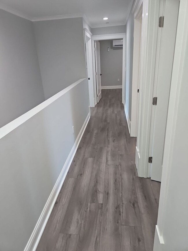 Building Photo - Custom 4 bedroom 3 bath in Hidden Valley Lake