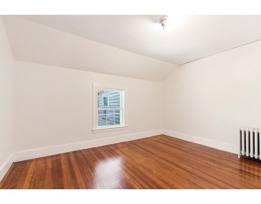 Building Photo - 70 Chestnut St