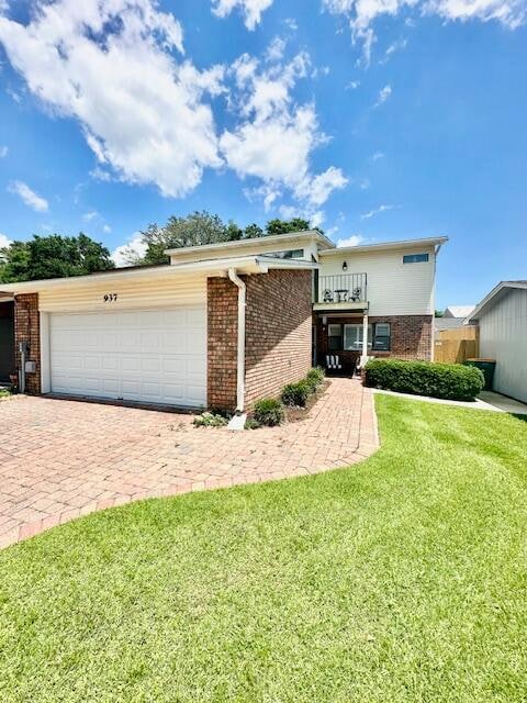 Primary Photo - 937 Holbrook Cir