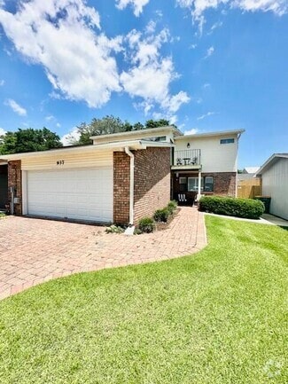 Building Photo - 937 Holbrook Cir