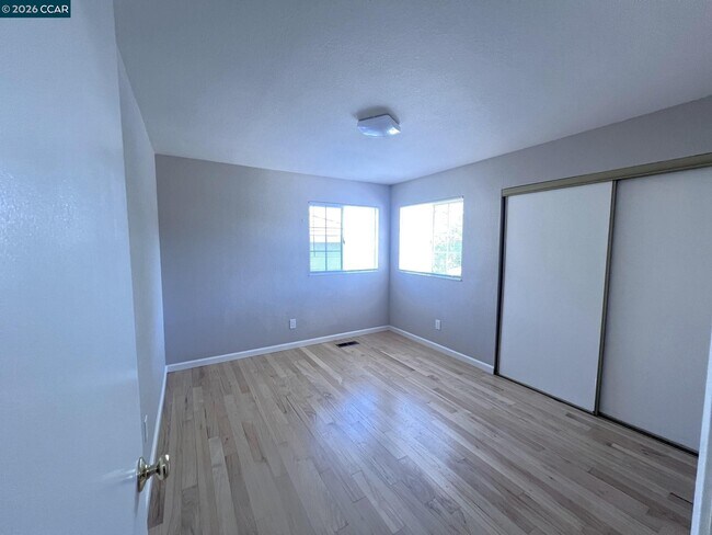 Building Photo - 1115 Crest Ridge Ln