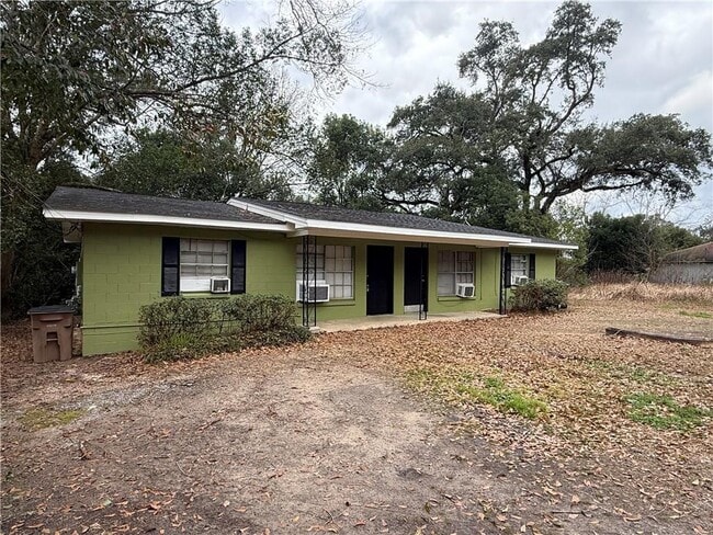 Building Photo - 726 Bankhead Pl