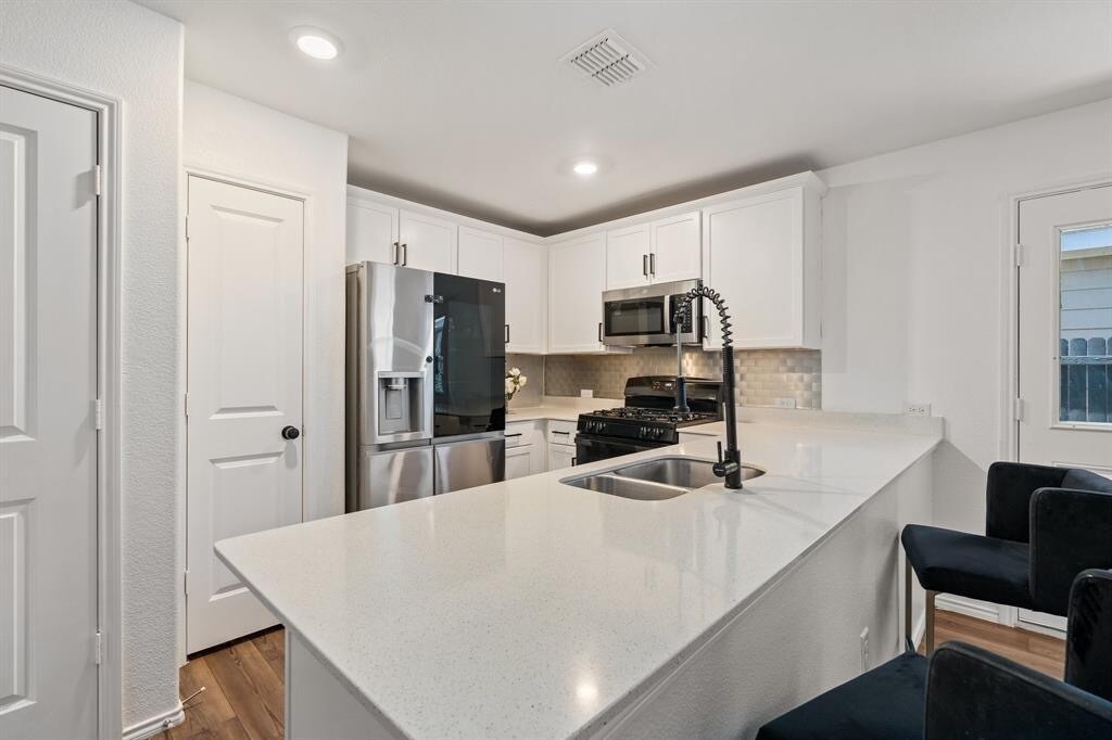 Building Photo - 7321 Woodpecker Dr