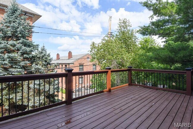 Building Photo - 20 Brighton Way